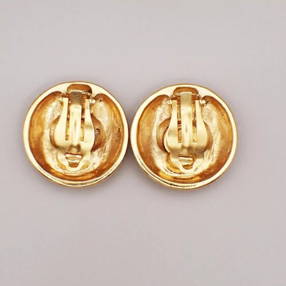 CHANEL CC Logo Round Button Earrings Clip-On Gold-Plated France 87RK795 - Picture 5 of 8